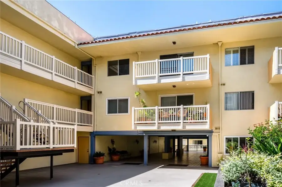 1707 Pacific Coast Highway #413, Hermosa Beach, CA 90254 - #3