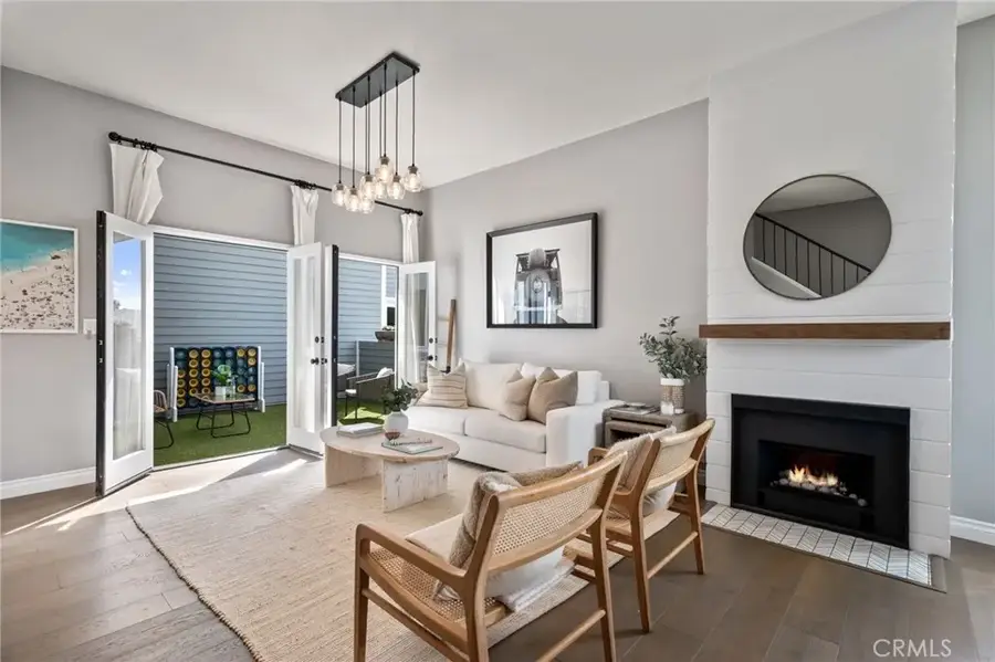 1300 12th Street #E, Manhattan Beach, CA 90266 - #2