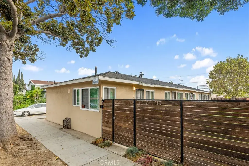 1202-- 1210 Myrtle, Long Beach, CA 90813 - #1