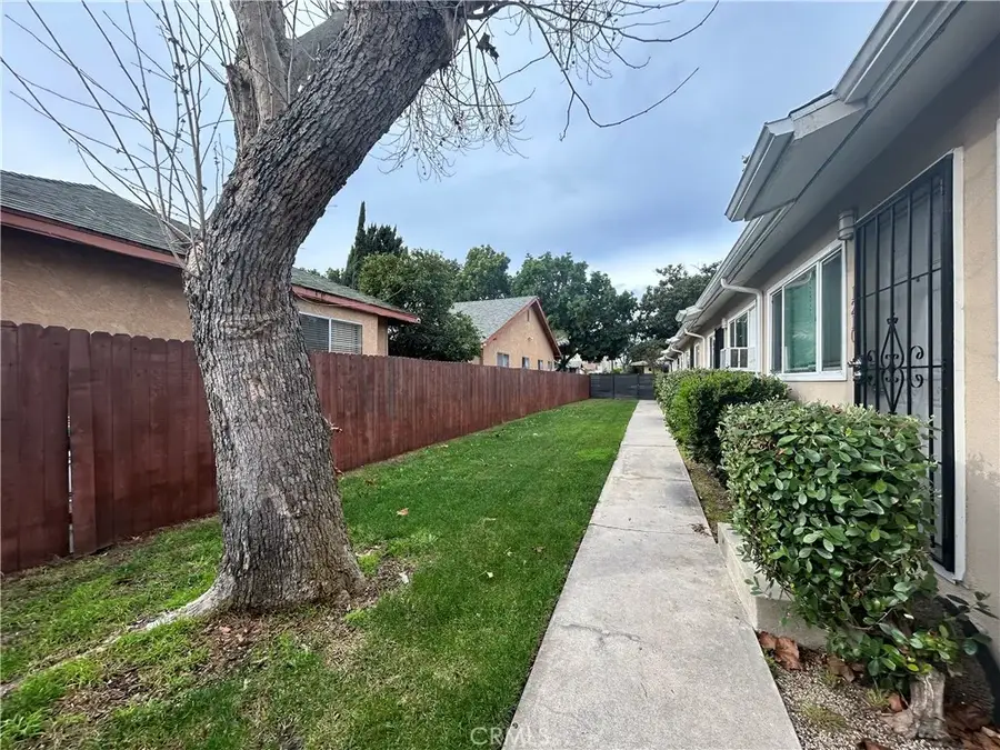 1202-- 1210 Myrtle, Long Beach, CA 90813 - #2