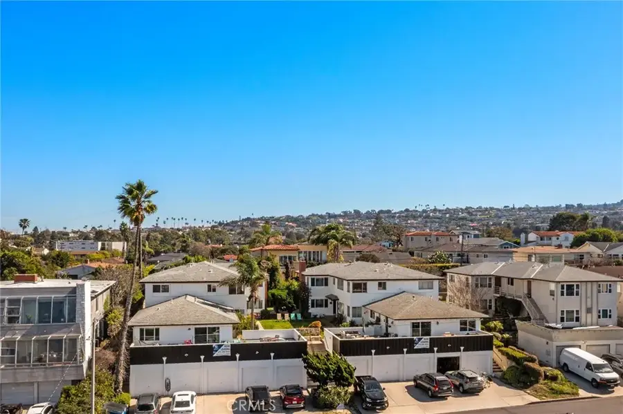 124 Palos Verdes Boulevard, Redondo Beach, CA 90277 - #2