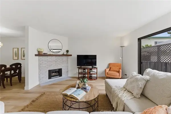 1834 11th Street #2, Santa Monica, CA 90404