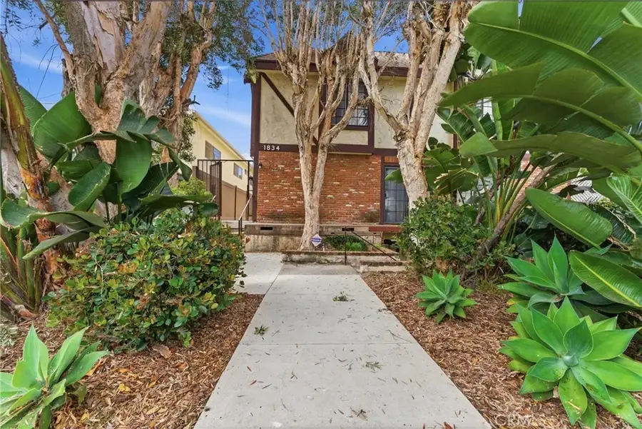 1834 11th Street #2, Santa Monica, CA 90404 - #3