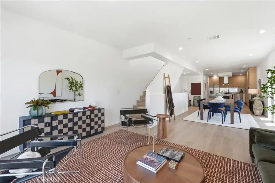 1430 S Cloverdale Avenue, Los Angeles, CA 90019 - #2