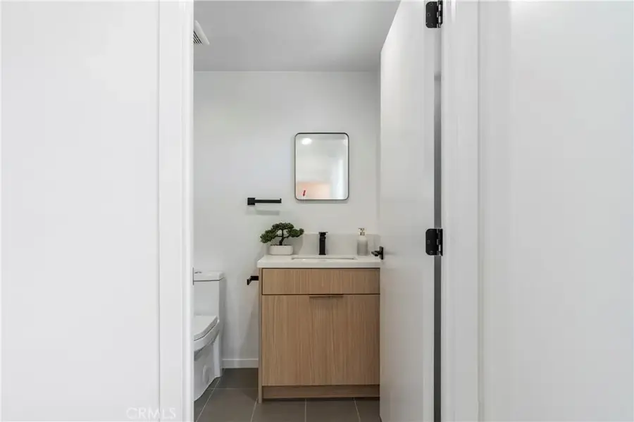 2515 Alsace Avenue #1/2, Los Angeles, CA 90016 - #3
