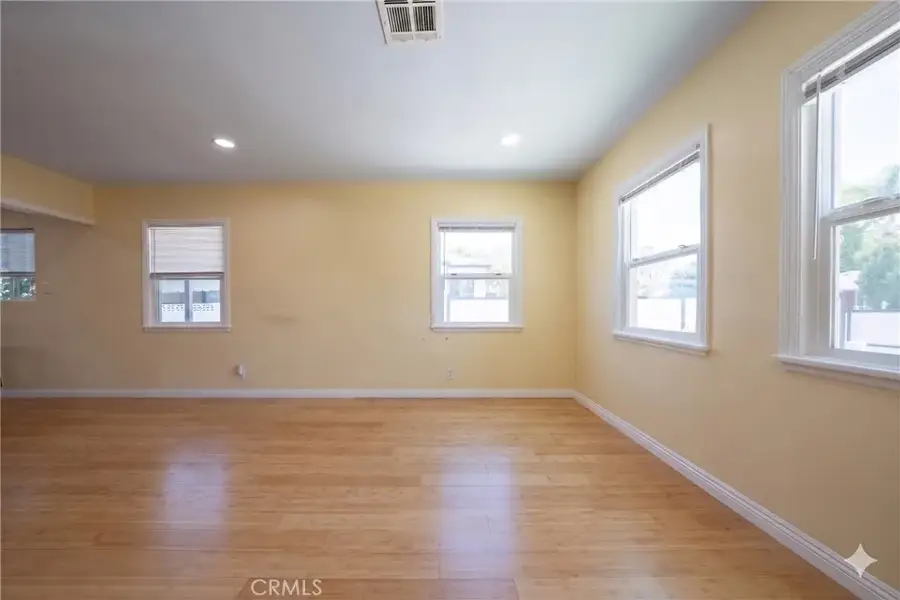 8017 Noble, Panorama City, CA 91402 - #3
