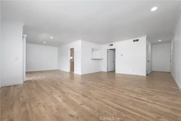 4700 Natick Ave #117, Sherman Oaks, CA 91423