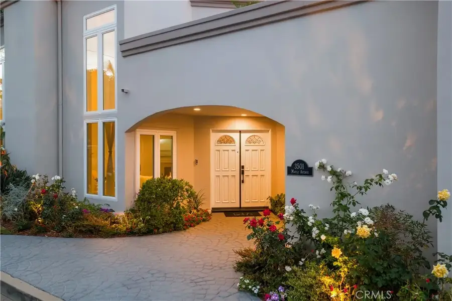 3501 Maple Avenue, Manhattan Beach, CA 90266 - #2
