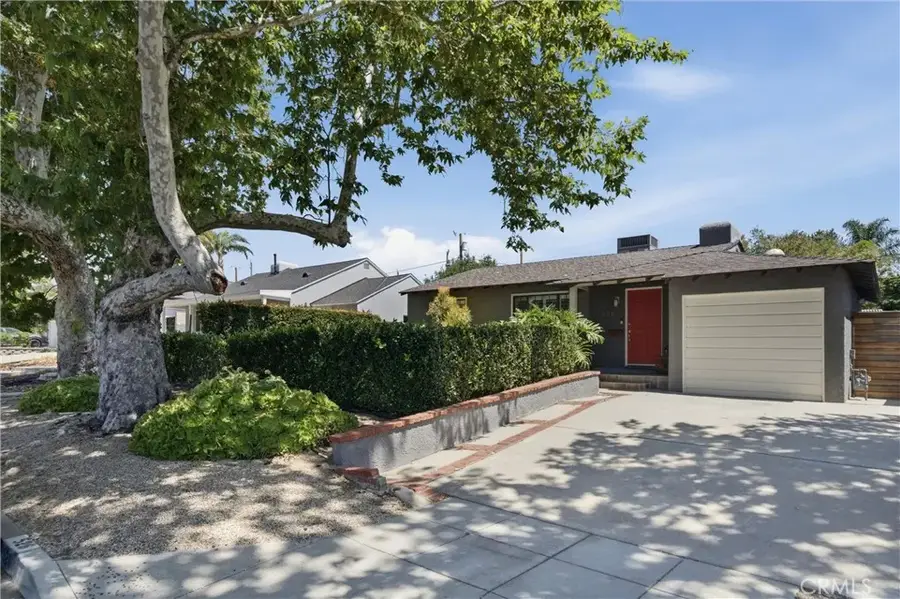 526 N Toluca Park Drive, Burbank, CA 91505 - #2