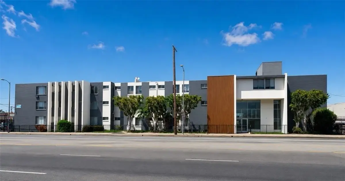 835 W Rosecrans Avenue, Gardena, CA 90247 - #1