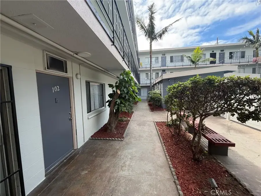 835 W Rosecrans Avenue, Gardena, CA 90247 - #3