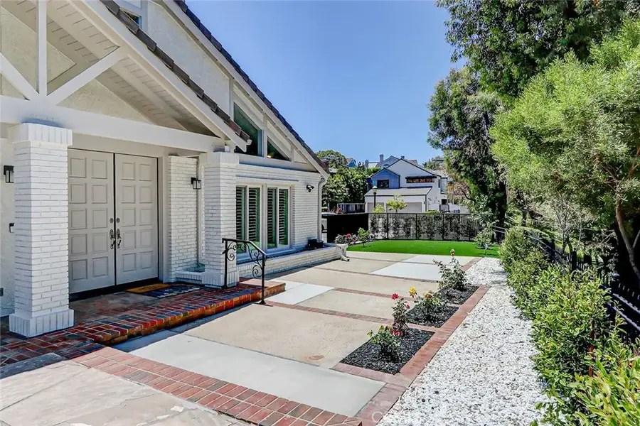 10 Cambridge, Manhattan Beach, CA 90266 - #3