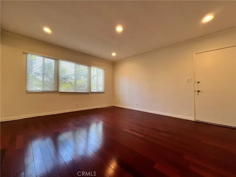 11901 W Washington, Los Angeles, CA 90066 - #3