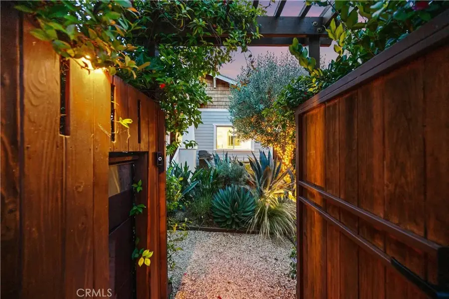 1121 S Eucalyptus, Inglewood, CA 90301 - #3