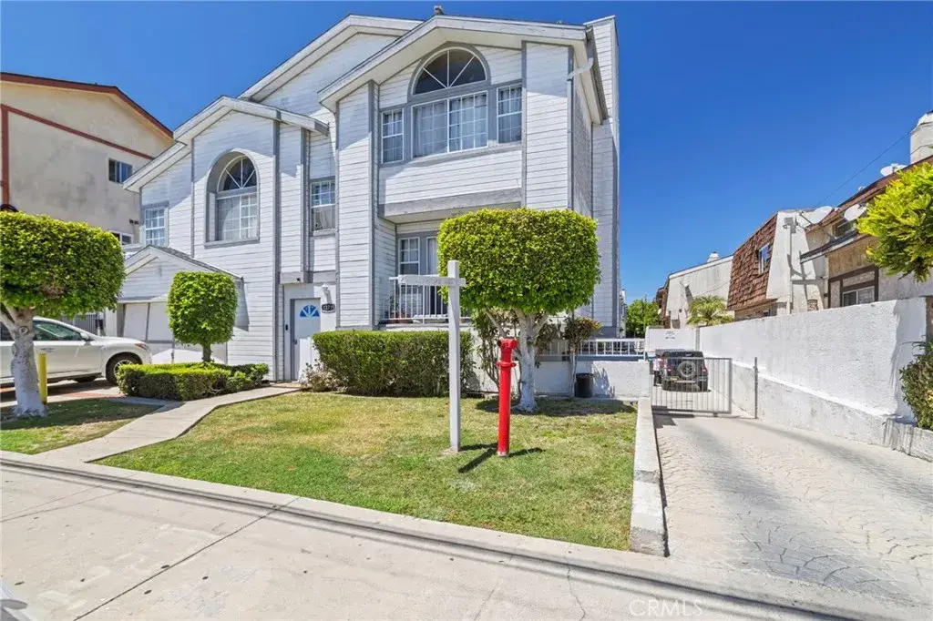 13729 Doty, Hawthorne, CA 90250 - #1