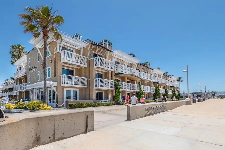 1300 The Strand #201, Hermosa Beach, CA 90254 - #2