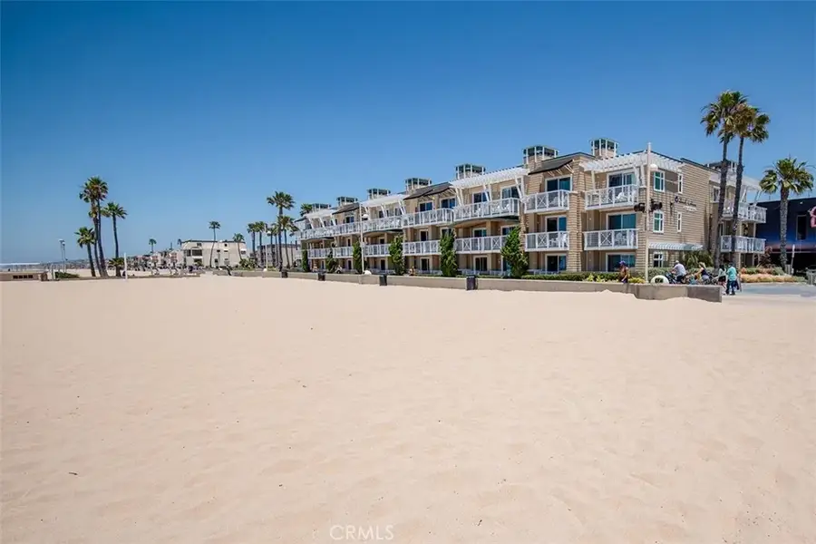 1300 The Strand #201, Hermosa Beach, CA 90254 - #3