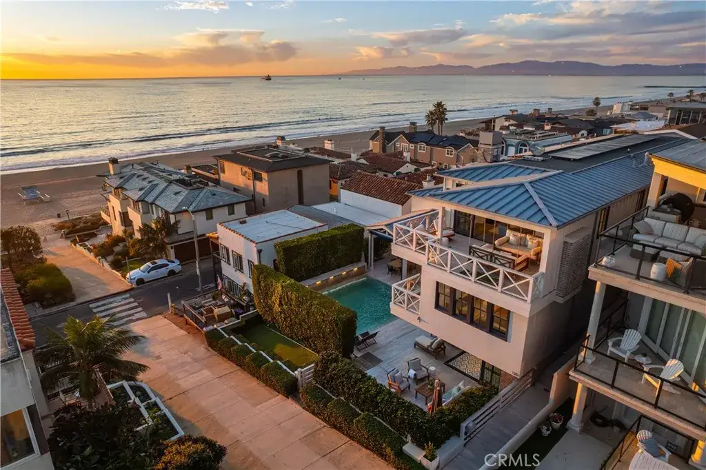 117 34th Street, Manhattan Beach, CA 90266 - #1