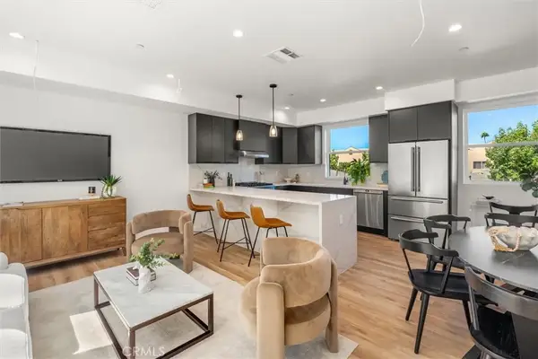11408 W Calvert Street, North Hollywood, CA 91606