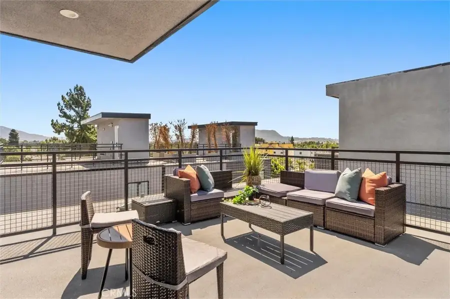 11408 W Calvert Street, North Hollywood, CA 91606 - #3