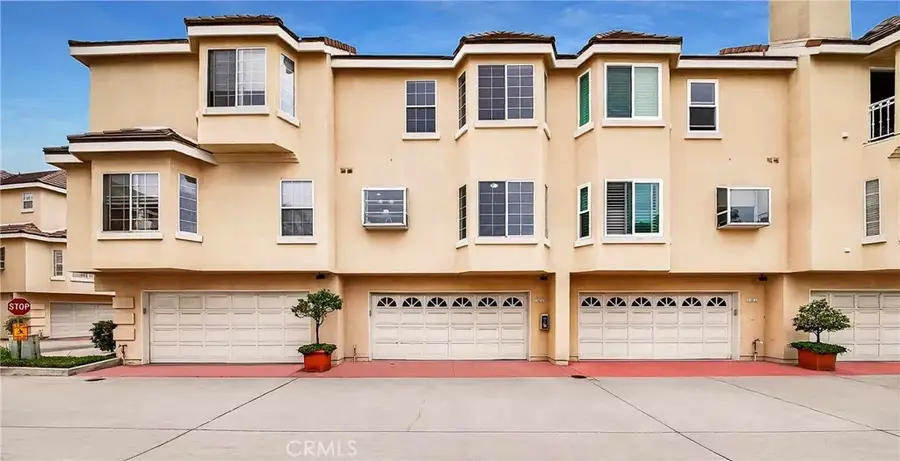 2825 Plaza Del Amo #102, Torrance, CA 90503 - #2
