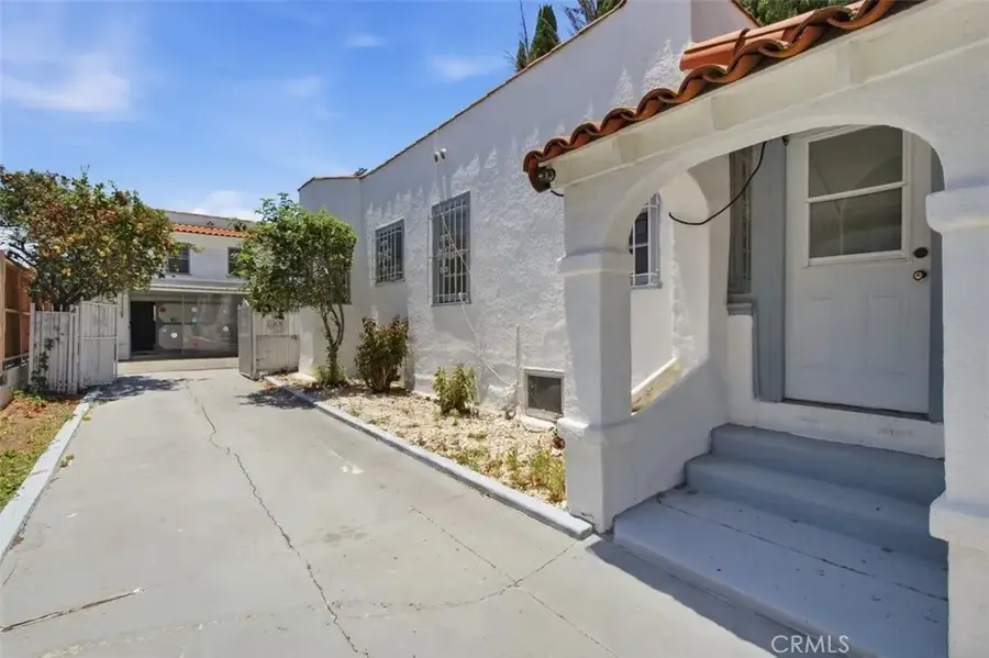 2136 W 75th Street, Los Angeles, CA 90047 - #3