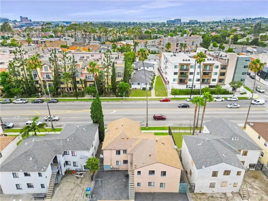 7018 La Tijera Boulevard, Los Angeles, CA 90045 - #3
