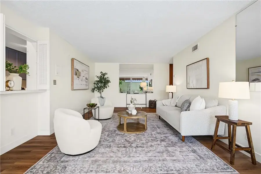 1539 Laurel Avenue #202, Los Angeles, CA 90046 - #3