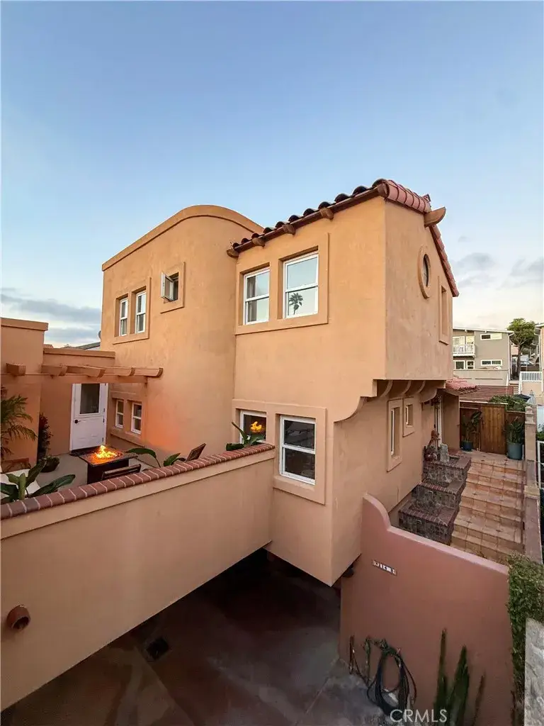 214 N Irena #B, Redondo Beach, CA 90277 - #3