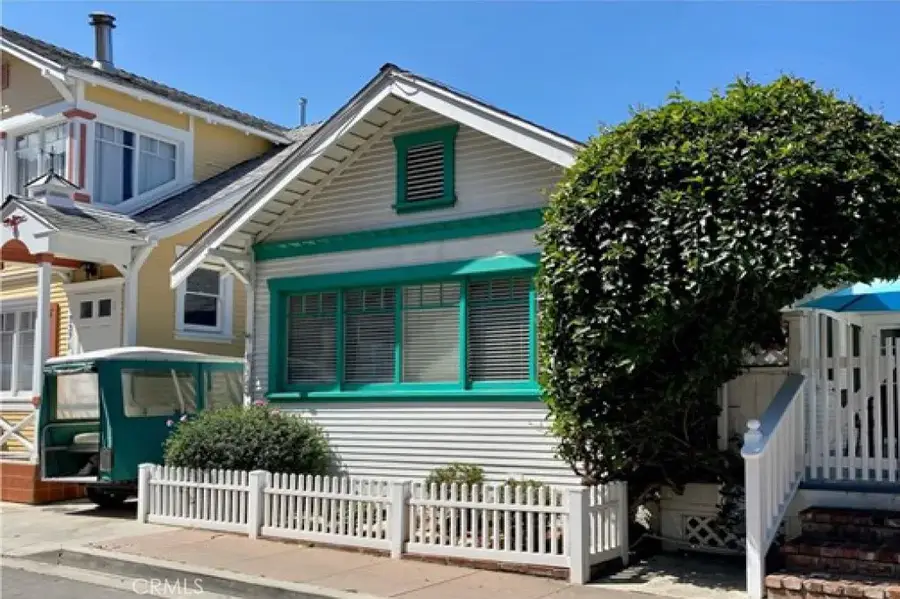 335 Clemente Avenue, Avalon, CA 90704 - #2