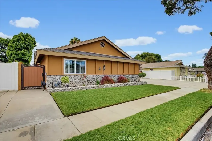 5210 E Canton Street, Long Beach, CA 90815 - #3