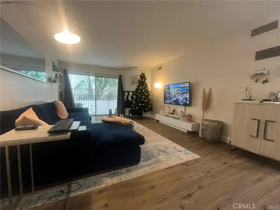 1230 Horn #417, West Hollywood, CA 90069 - #3