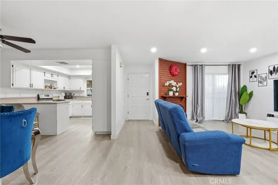 8350 Burnet #12, North Hills, CA 91343 - #3