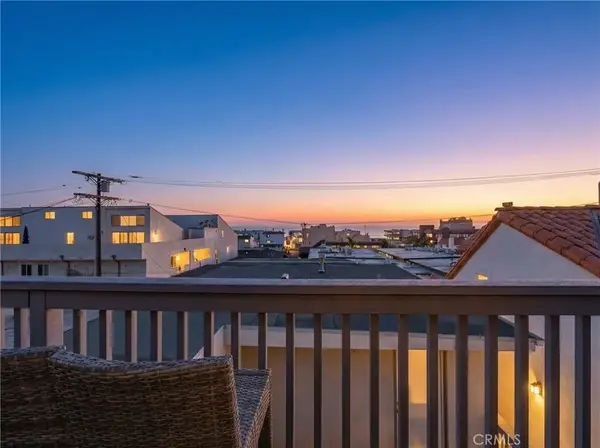 331 Manhattan Avenue, Hermosa Beach, CA 90254