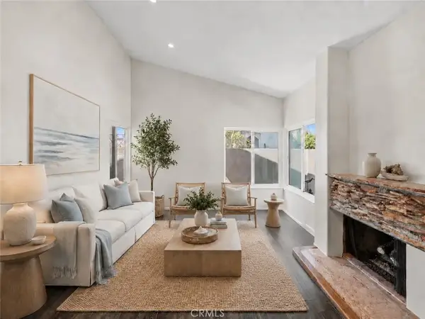 21241 Lochlea Lane, Huntington Beach, CA 92646
