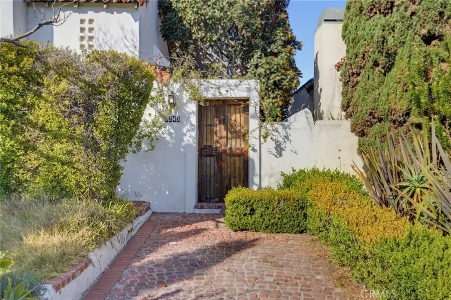 2243 Cloverfield Boulevard, Santa Monica, CA 90405 - #2