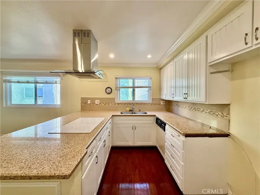 415 2nd St, Hermosa Beach, CA 90254 - #2