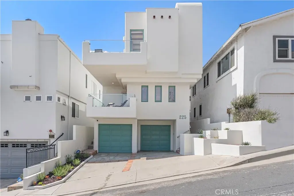 225 28th Street, Manhattan Beach, CA 90266 - #1