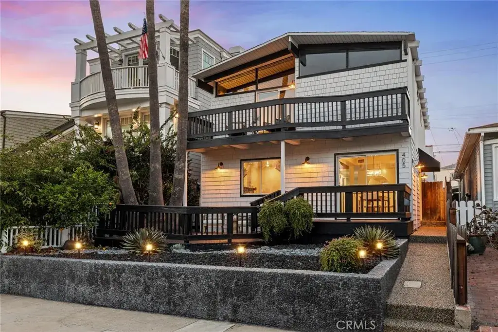 405 10th Street, Manhattan Beach, CA 90266 - #1