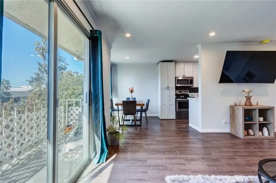 3734 S Canfield Ave #330, Los Angeles, CA 90034 - #3