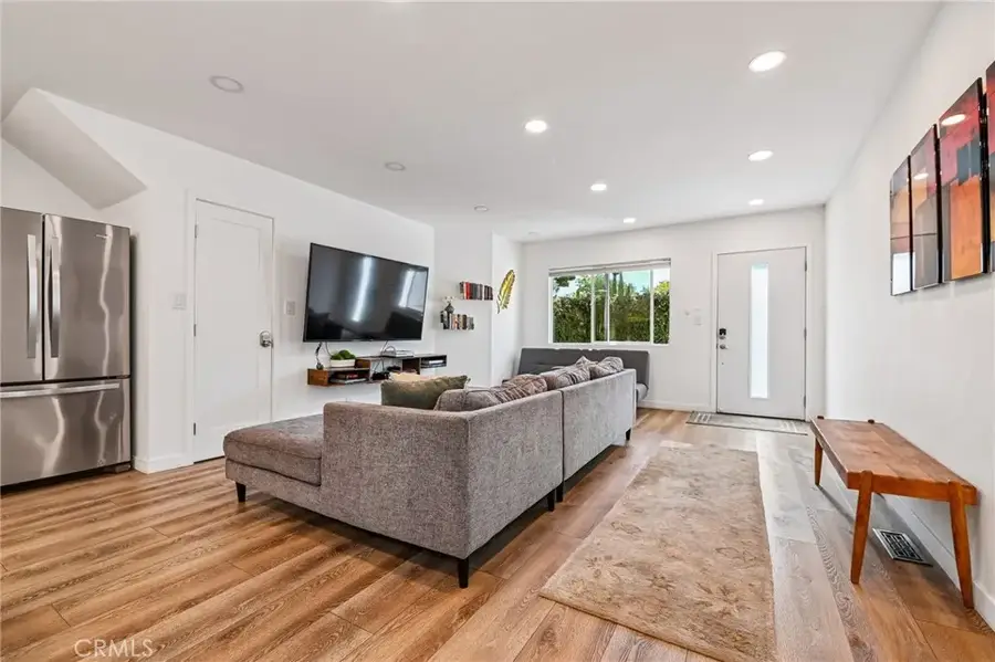 3754 Sawtelle Boulevard, Los Angeles, CA 90066 - #3