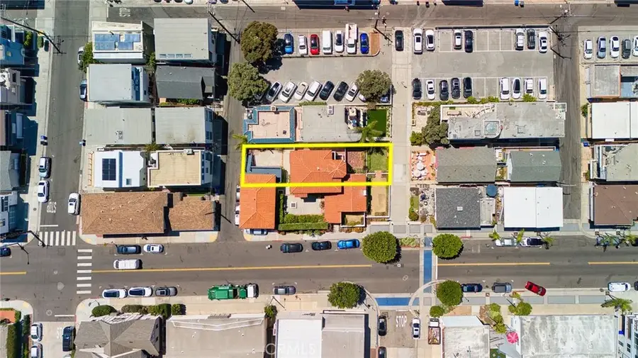 228 10th Street, Manhattan Beach, CA 90266 - #3