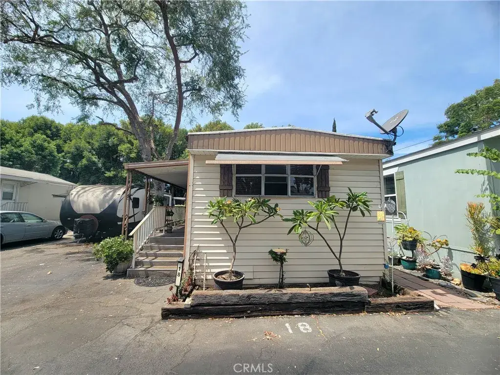 300 E Arbor St #18, Long Beach, CA 90805 - #1