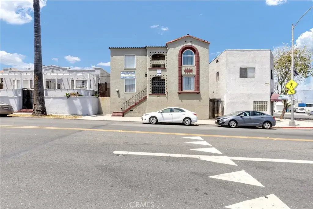 1211 Magnolia Avenue, Long Beach, CA 90813 - #1