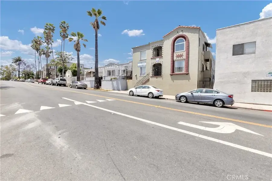 1211 Magnolia Avenue, Long Beach, CA 90813 - #2