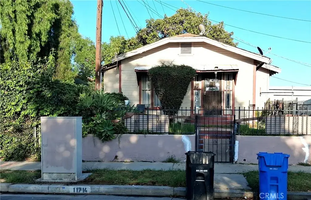 11714 S San Pedro, Los Angeles, CA 90061 - #1
