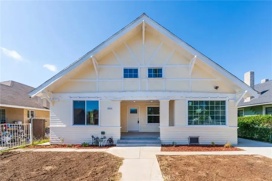 2041 W 29th Place, Los Angeles, CA 90018 - #2