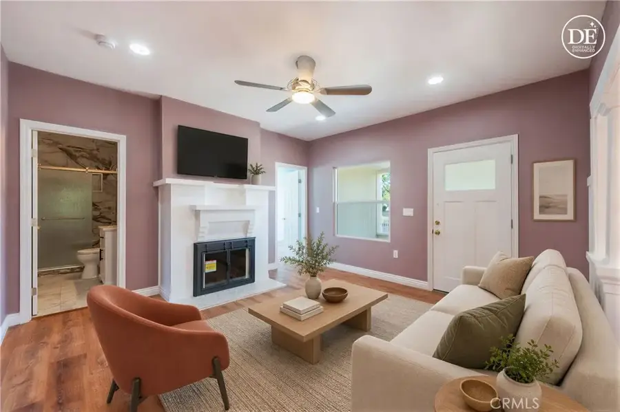2041 W 29th Place, Los Angeles, CA 90018 - #3