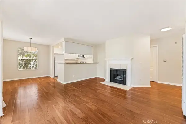 1401 N Greenbrier Road #202, Long Beach, CA 90815