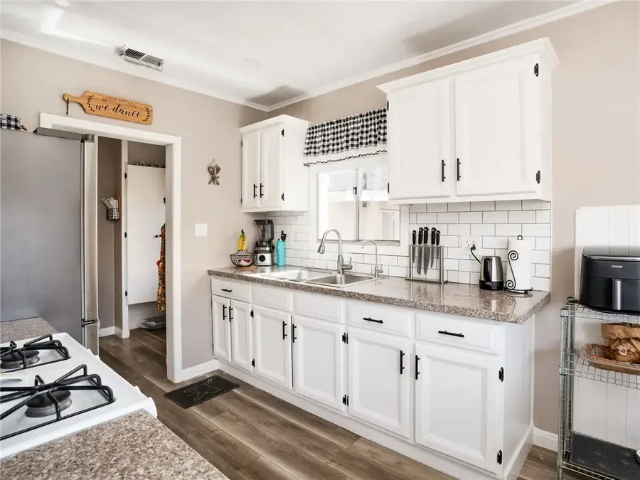 12808 Shoup Avenue, Hawthorne, CA 90250 - #3